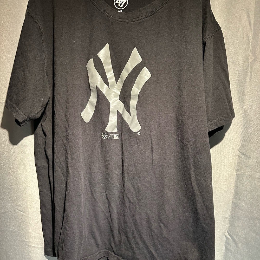 47 Men's Yankees Graphic Tee